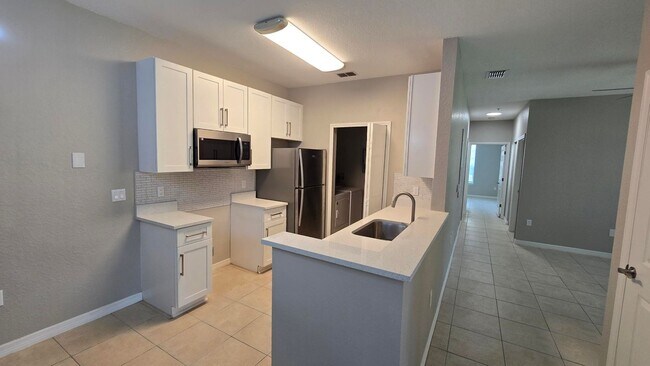 Building Photo - CP 19-103