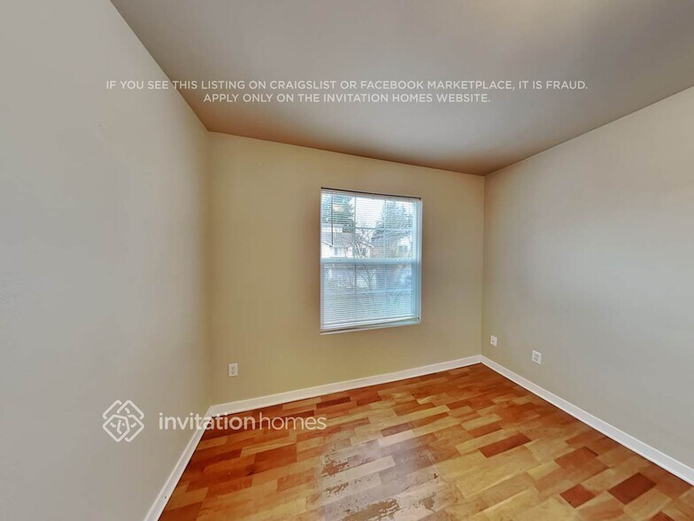 Building Photo - 14102 11th Pl W