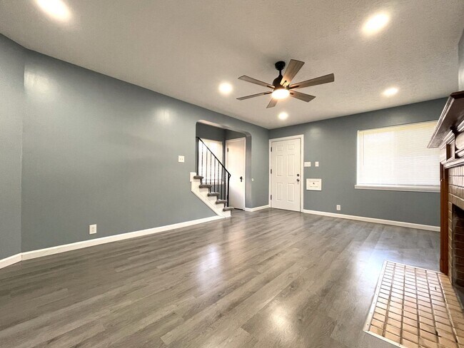 Building Photo - 1283 Linwood Ave