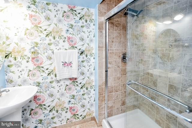 Building Photo - 120 Old Enterprise Rd