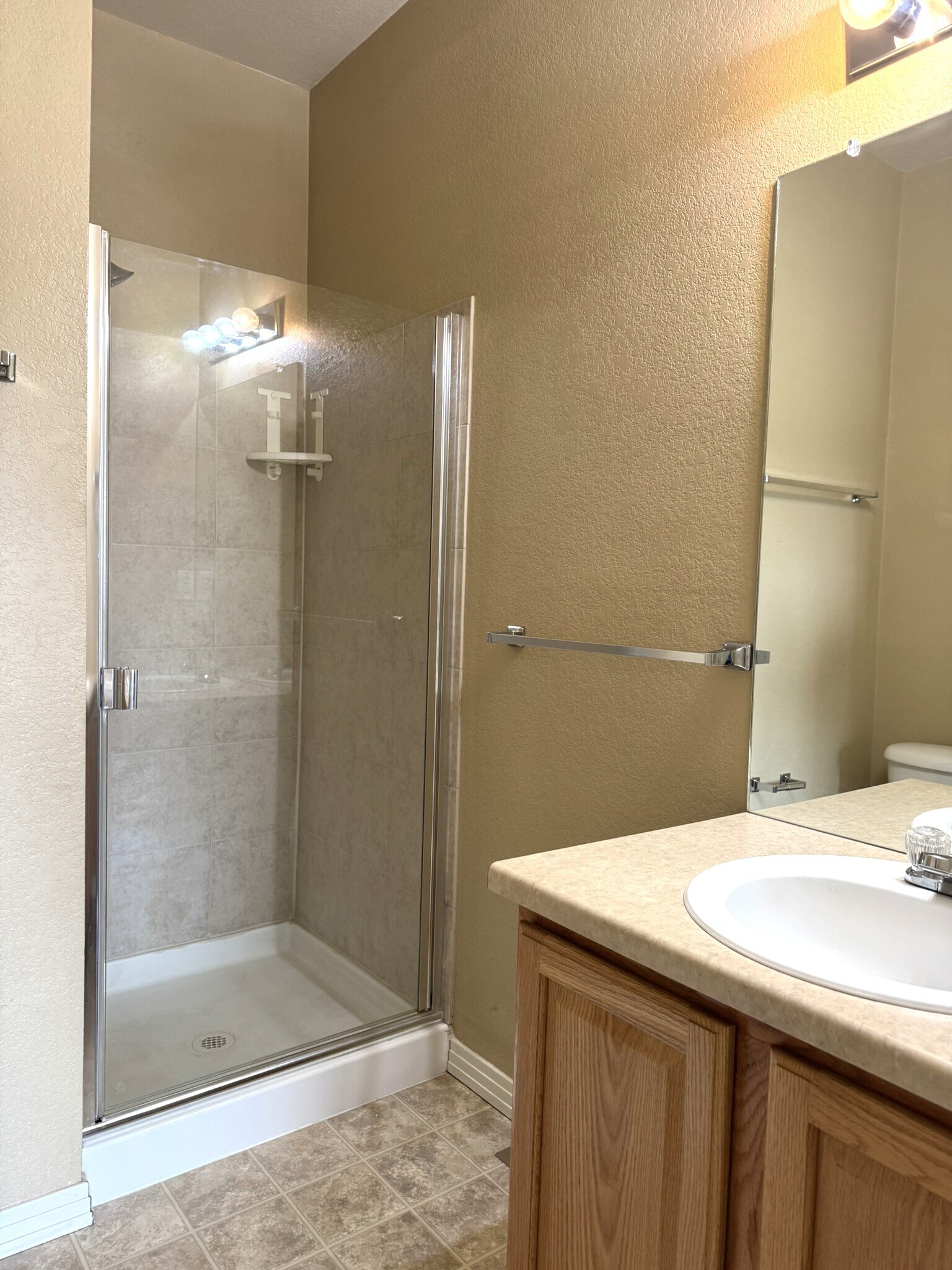 Building Photo - 9558 Pearl Cir