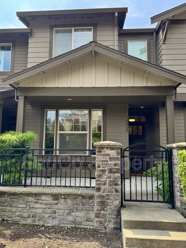 Building Photo - 15908 NW Central Dr