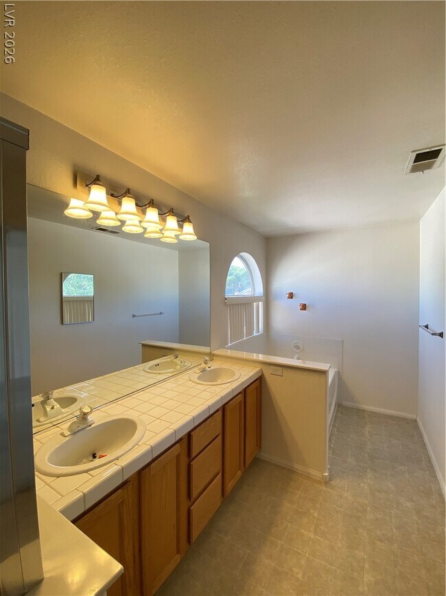 Building Photo - 8328 Sea Glen Dr