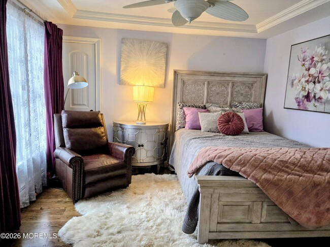 Building Photo - 1518 Laguna Dr