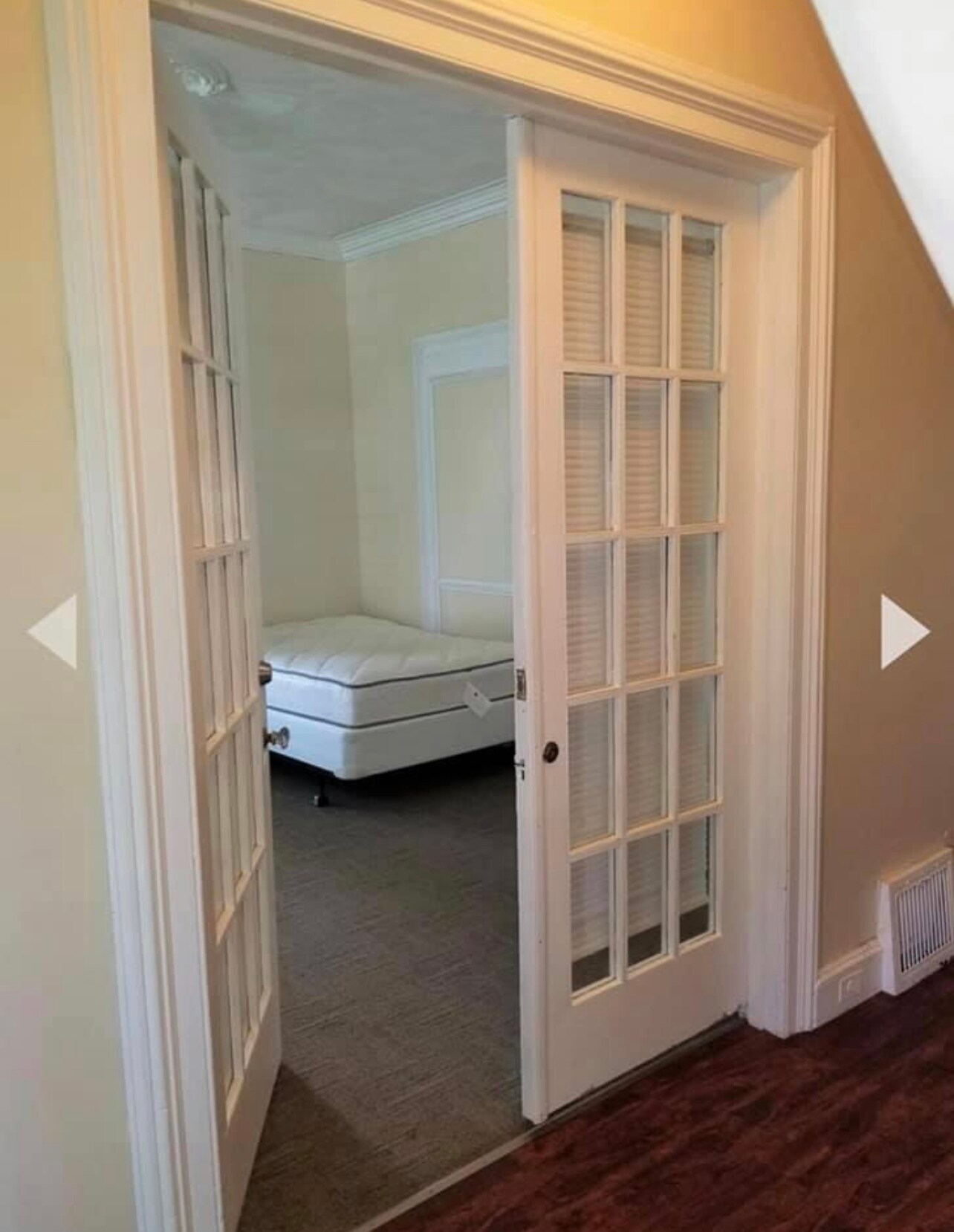 Building Photo - 80 Oak St