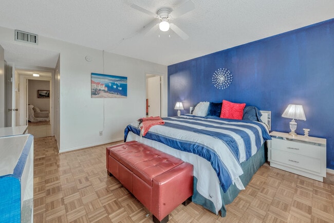 Building Photo - 890 N Federal Hwy