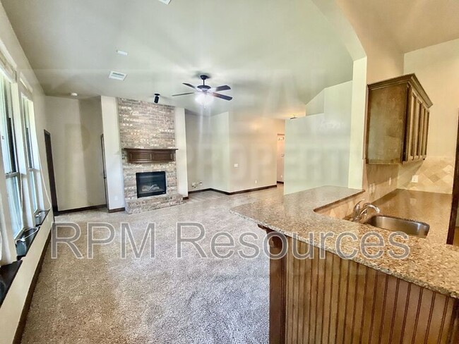 Building Photo - 9021 SW 55th St