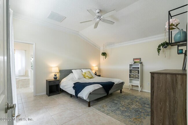 Building Photo - 114 Colombard Ct