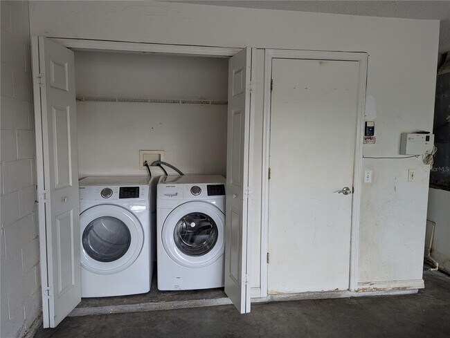 Building Photo - 10006 Dean Chase Blvd