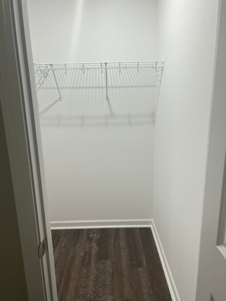 Primary Photo - 1451 Harding St