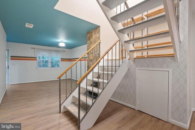Building Photo - 11330 Headlands Ct