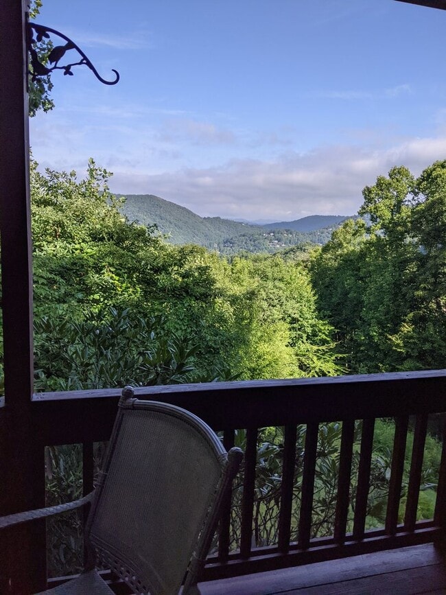 Building Photo - bamfo415