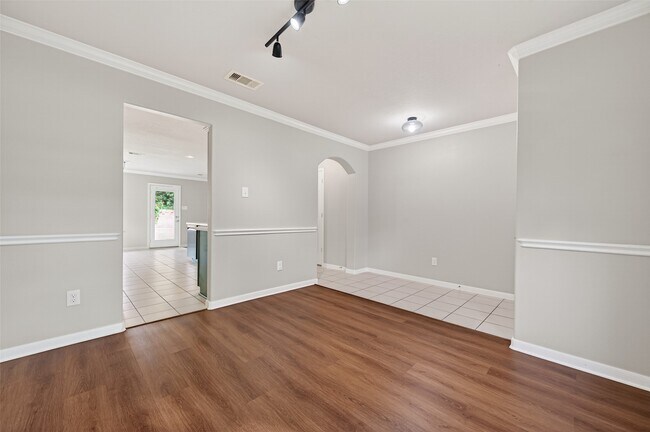 Building Photo - 26522 Marble Falls Bend