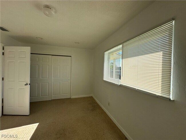 Building Photo - 315 Rushmore Ave N