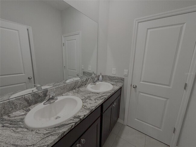 Building Photo - 8288 SW 59th Ave