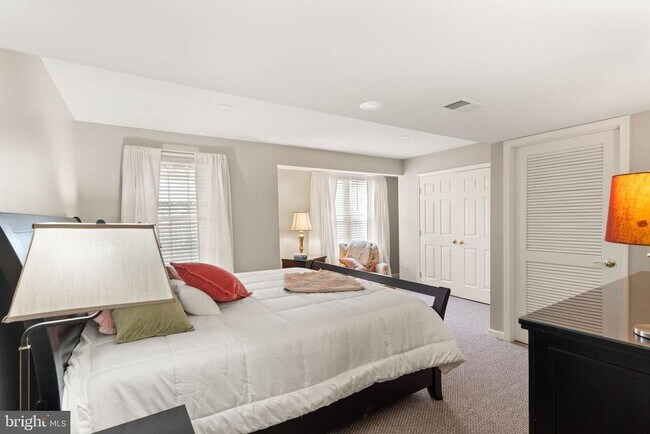 Building Photo - 13508 Tallyrand Way