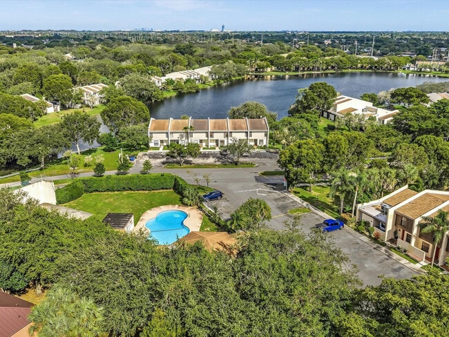 Building Photo - 1381 NW 99th Ave