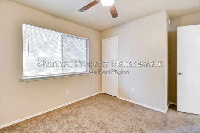 Building Photo - 13106 Townwood Dr
