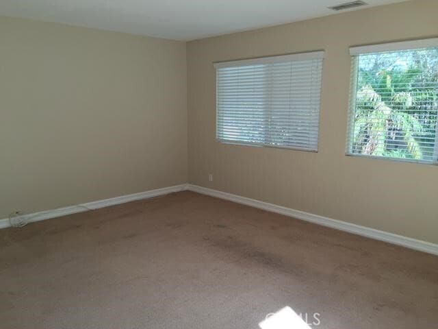 Building Photo - 3925 Hickory Ln