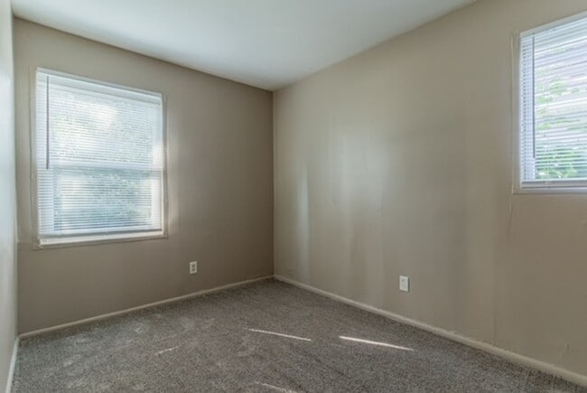 Building Photo - Newly renovated, 3 Bedroom ranch! - Availa...