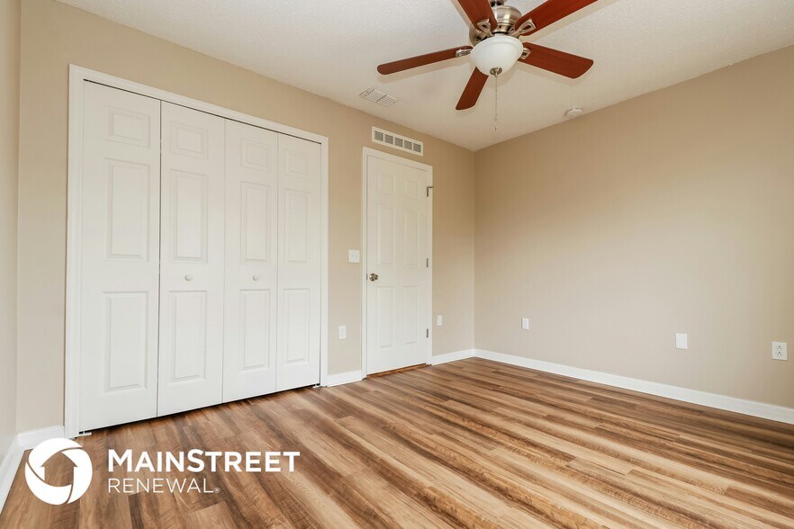 Building Photo - 12276 Pine Bluff St