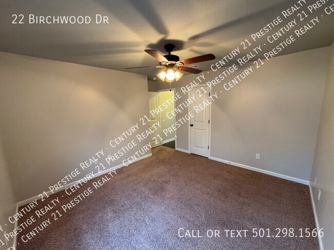 Building Photo - 22 Birchwood Dr
