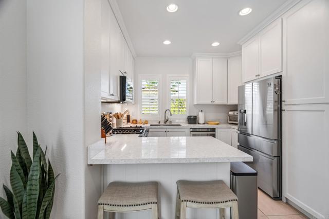 Building Photo - 2175 Honeybee St