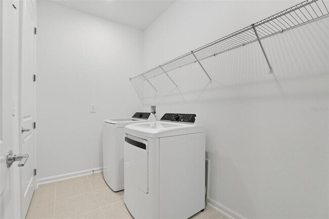 Building Photo - 2167 Rider Rain Ln