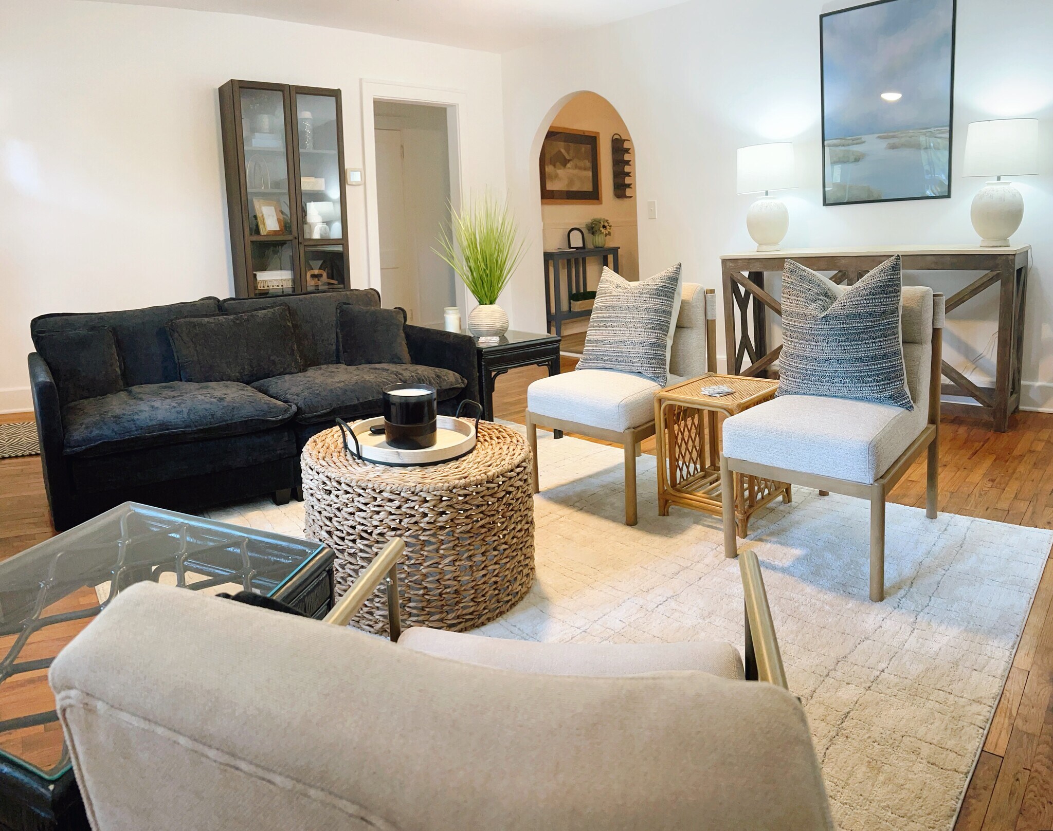 Building Photo - 102 Church St