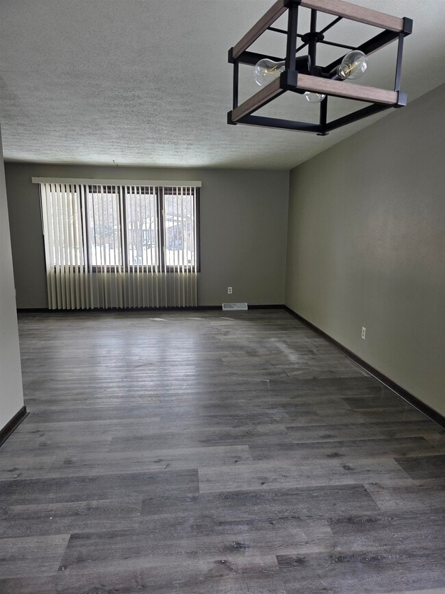 Building Photo - 809 Nassau Pkwy