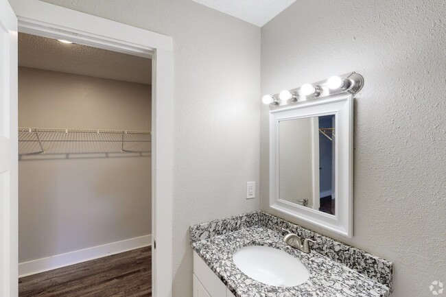 Interior Photo - Valley Crest