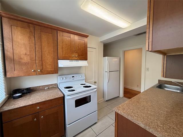 Building Photo - 1324 Foucher St