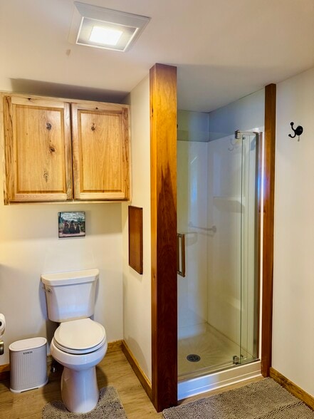 Building Photo - 427 Solar Way Dr