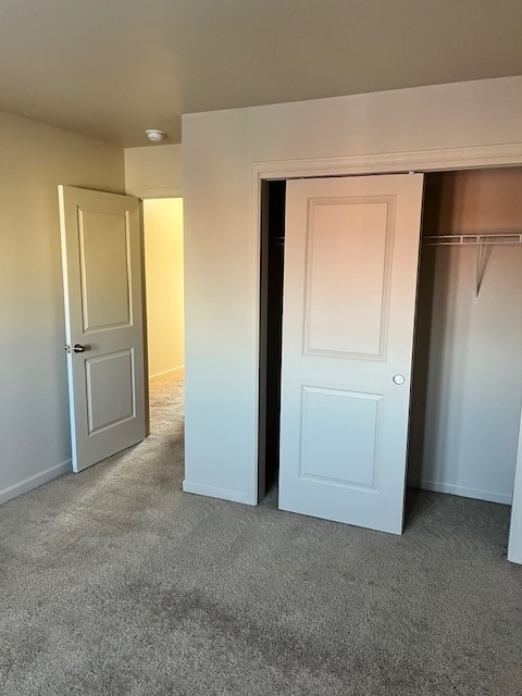 Building Photo - 3127 17th Ave W