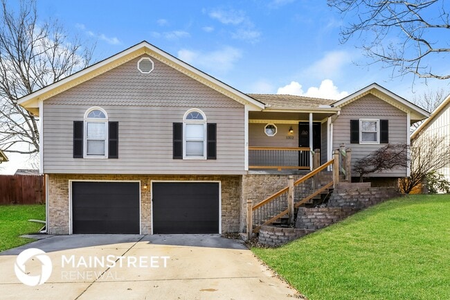 Building Photo - 1312 NE Ball Dr
