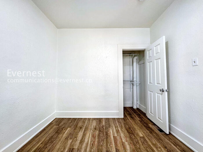 Building Photo - 4902 Meade St