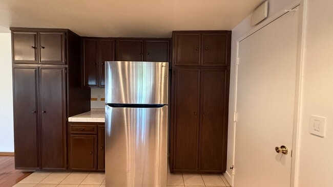 Building Photo - Spacious Townhouse For Rent at Montezuma T...