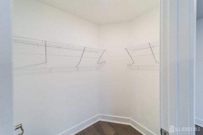 Building Photo - 135 Stoutsburg Blvd