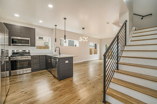 Building Photo - Back Duplex in Denver's Jefferson Park Neighborhood