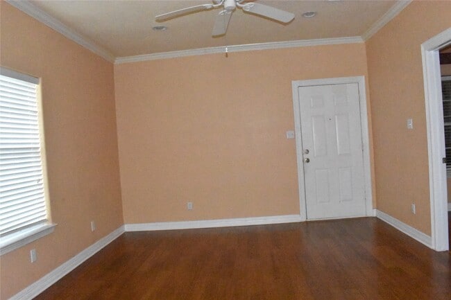 Building Photo - 8535 Parkette Dr