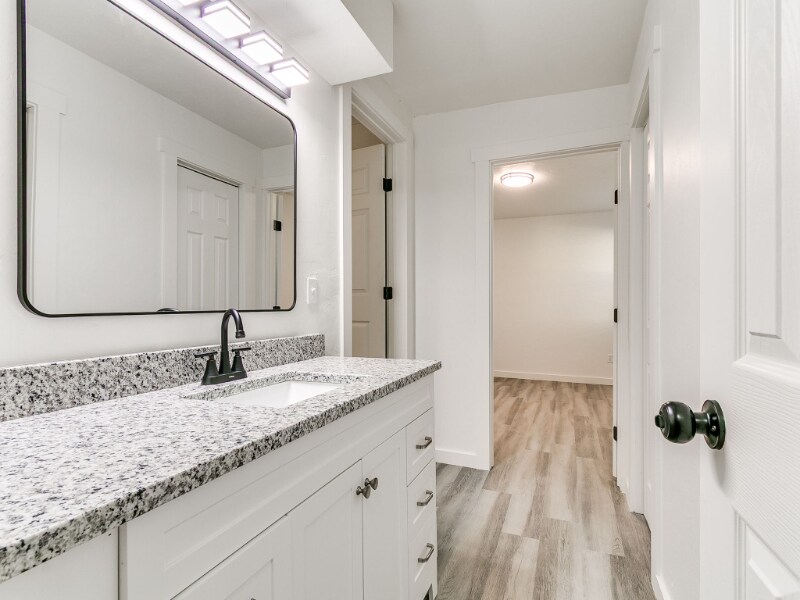 Building Photo - 1001 NW 98th St