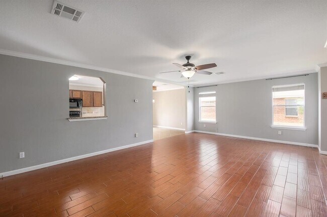 Building Photo - 213 Woodley Rd
