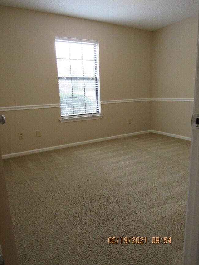 Building Photo - Daleville!