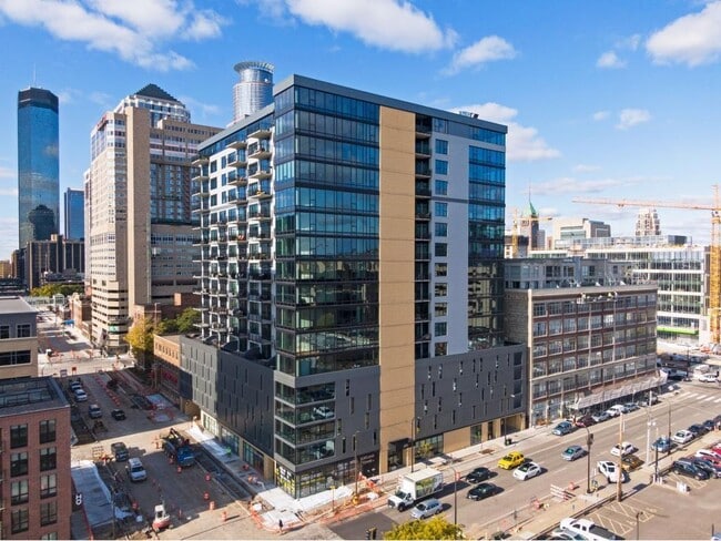 Building Photo - 740 Portland Ave