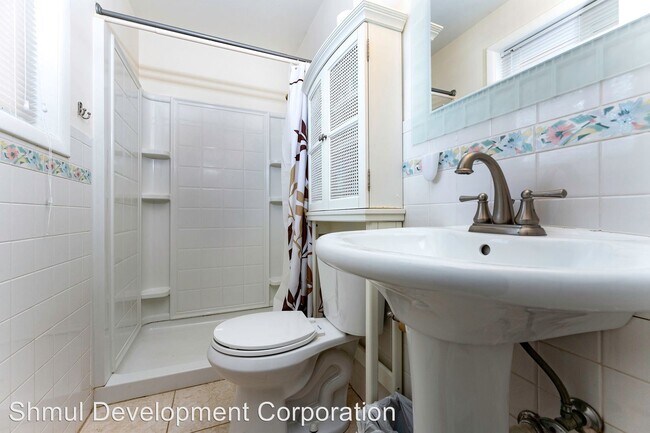 Building Photo - 5 br, 3 bath House - 5 Martha Ct