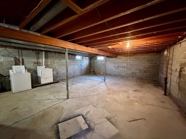 Building Photo - 1401 Elizabeth St