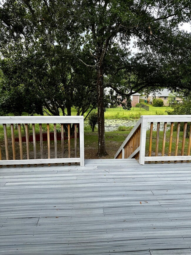 Building Photo - 109 Dominica Way