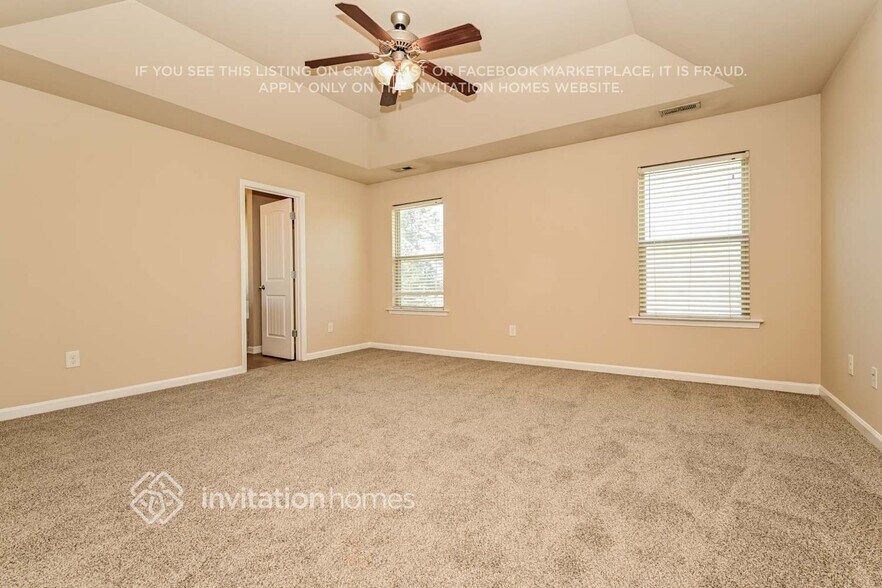 Building Photo - 127 Biscayne Terrace