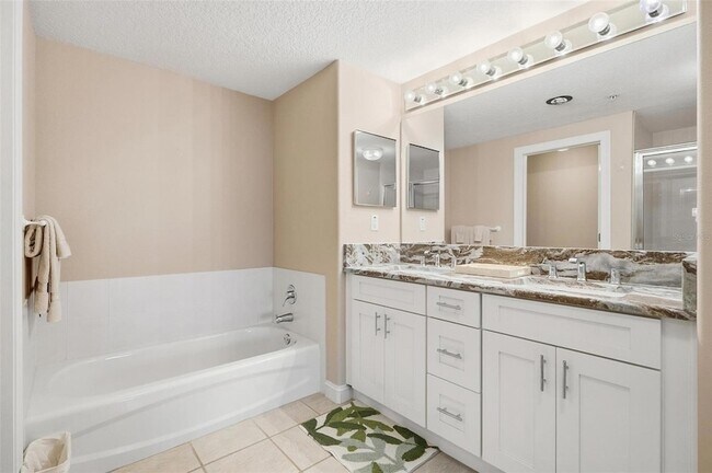Building Photo - 60 Surfview Dr