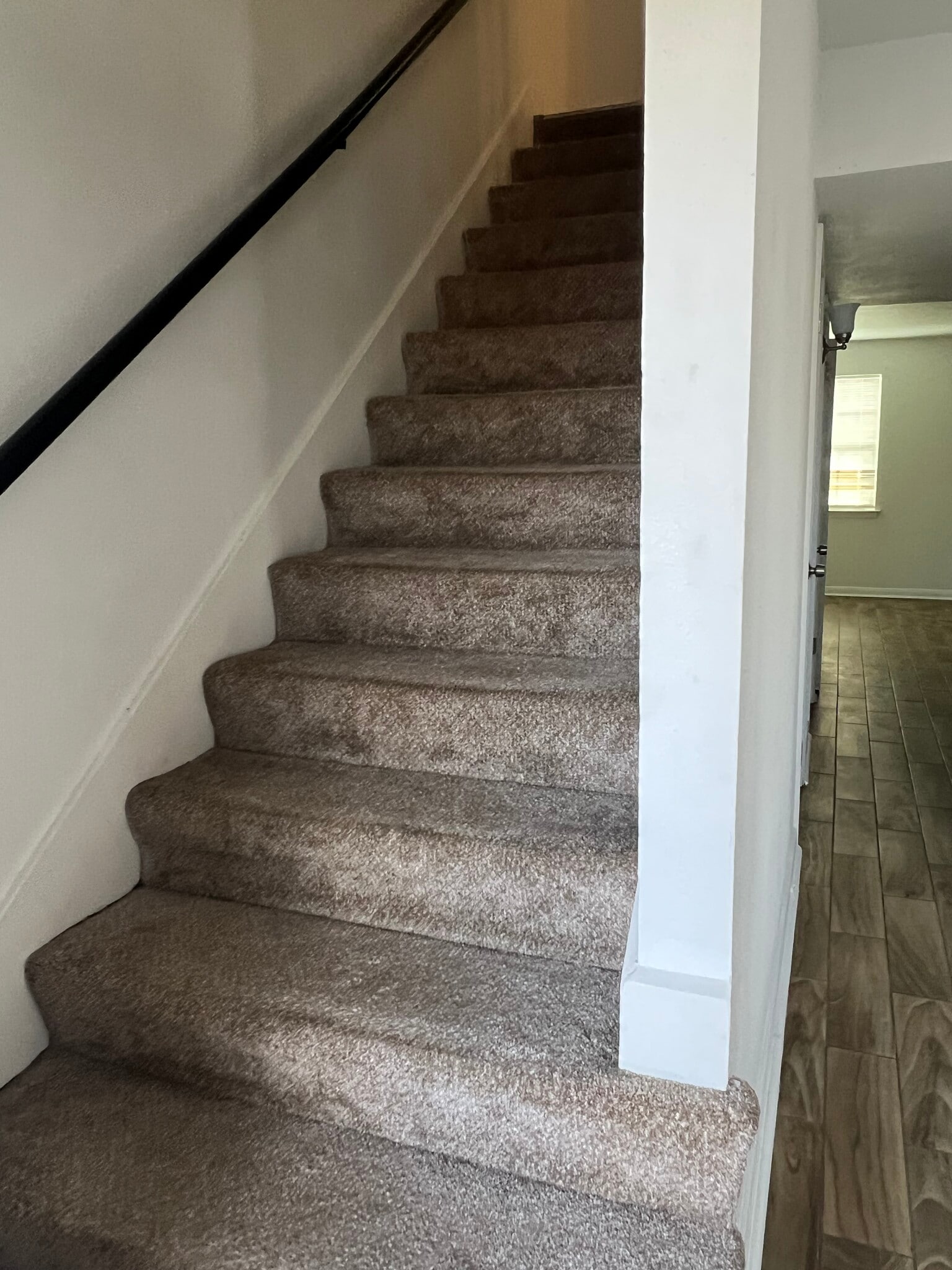 Building Photo - 2762 Panama St